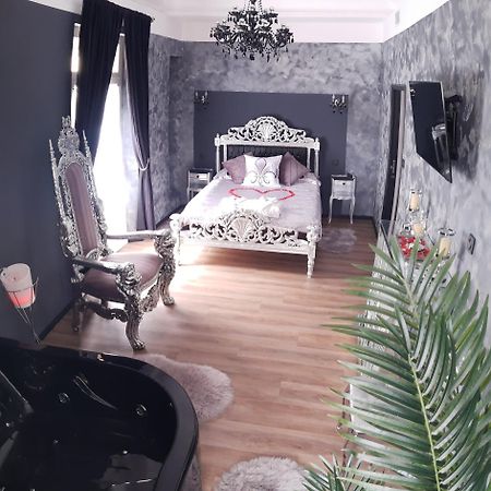 Nuit Romantique - Jacuzzi - Beziers - Romance Royale Exteriér fotografie