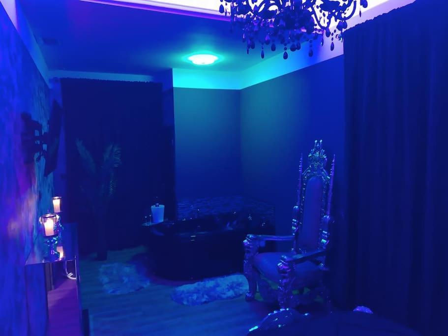 Nuit Romantique - Jacuzzi - Beziers - Romance Royale Exteriér fotografie